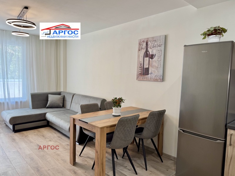 À venda  2 quartos Burgas , Vazrajdane , 65 m² | 67943698 - imagem [2]