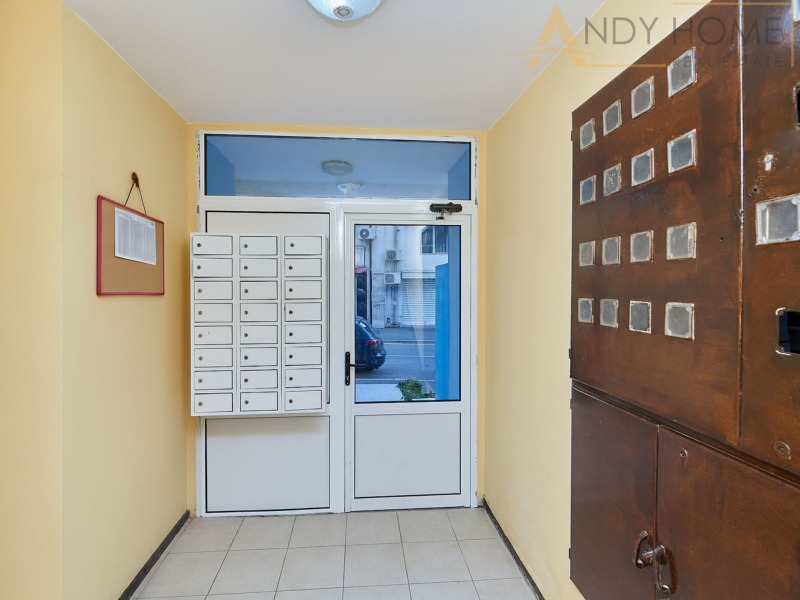 Продава  3-стаен град Бургас , Меден рудник - зона В , 91 кв.м | 69860644 - изображение [16]