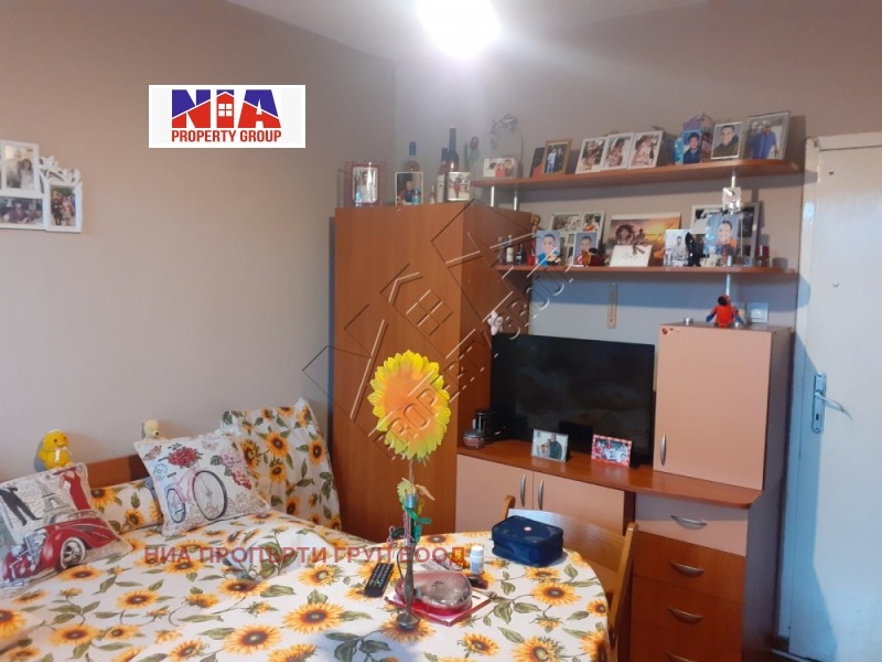 Продава КЪЩА, гр. Бургас, Победа, снимка 3 - Къщи - 48810054