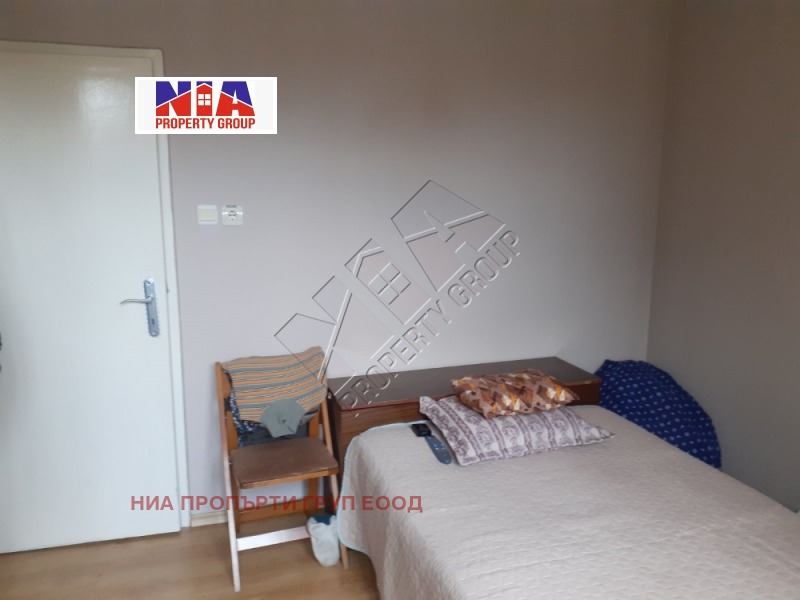 Продава КЪЩА, гр. Бургас, Победа, снимка 12 - Къщи - 48810054