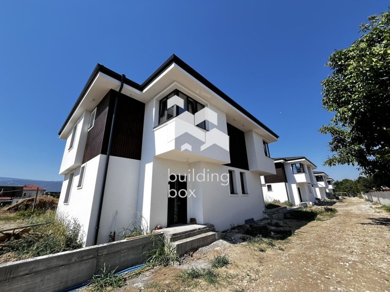 Продава КЪЩА, гр. Пловдив, Беломорски, снимка 2 - Къщи - 52705787