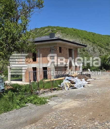 Продава КЪЩА, с. Боснек, област Перник, снимка 11 - Къщи - 55535101
