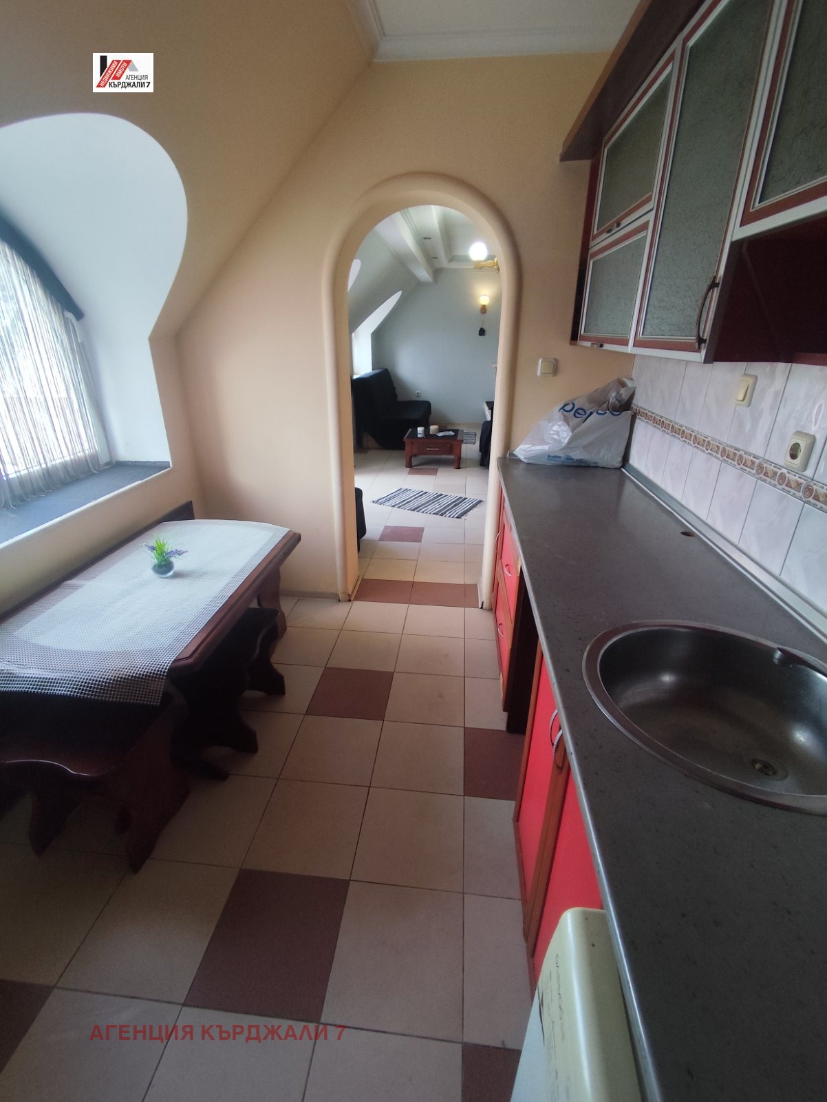 Продава 2-СТАЕН, гр. Кърджали, Възрожденци, снимка 6 - Апартаменти - 56308045