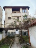 Продава ЕТАЖ ОТ КЪЩА, гр. София, Център, снимка 2