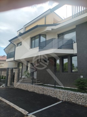 Casa Lozen, Sofia 3
