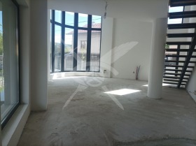 Casa Lozen, Sofia 4