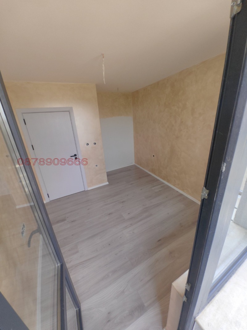 Продава  2-стаен град Плевен , Широк център , 58 кв.м | 96645579 - изображение [2]
