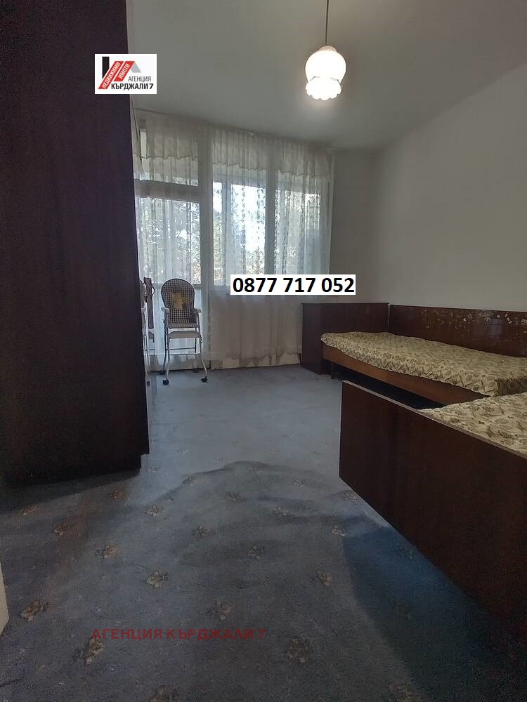 Продава 3-СТАЕН, гр. Кърджали, Център, снимка 7 - Апартаменти - 54280103
