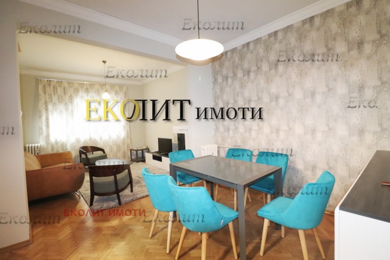 Продава  2-стаен град София , Център , 70 кв.м | 85771047