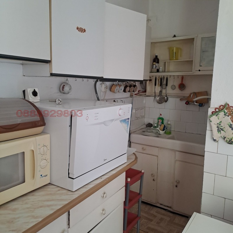 Продава ЕТАЖ ОТ КЪЩА, гр. Кюстендил, Център, снимка 11 - Етаж от къща - 52784131