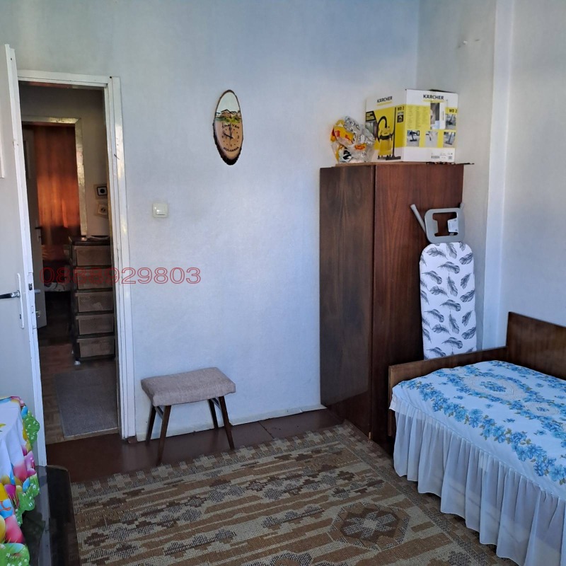 Продава ЕТАЖ ОТ КЪЩА, гр. Кюстендил, Център, снимка 4 - Етаж от къща - 52784131