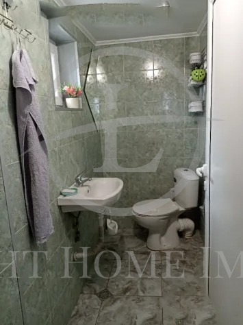 À venda  Casa região Plovdiv , Kritchim , 252 m² | 79832073 - imagem [8]