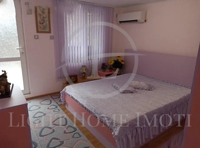 À venda  Casa região Plovdiv , Kritchim , 252 m² | 79832073 - imagem [3]