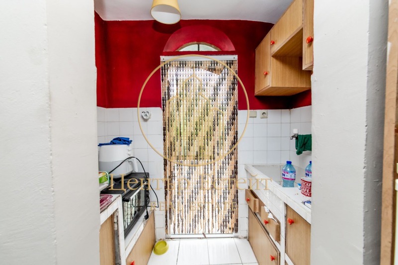 Продава  Къща град Плевен , Индустриална зона , 245 кв.м | 19298413 - изображение [17]