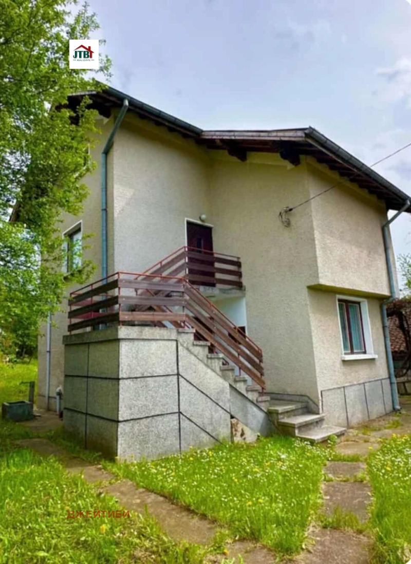 Продава КЪЩА, с. Горна Малина, област София област