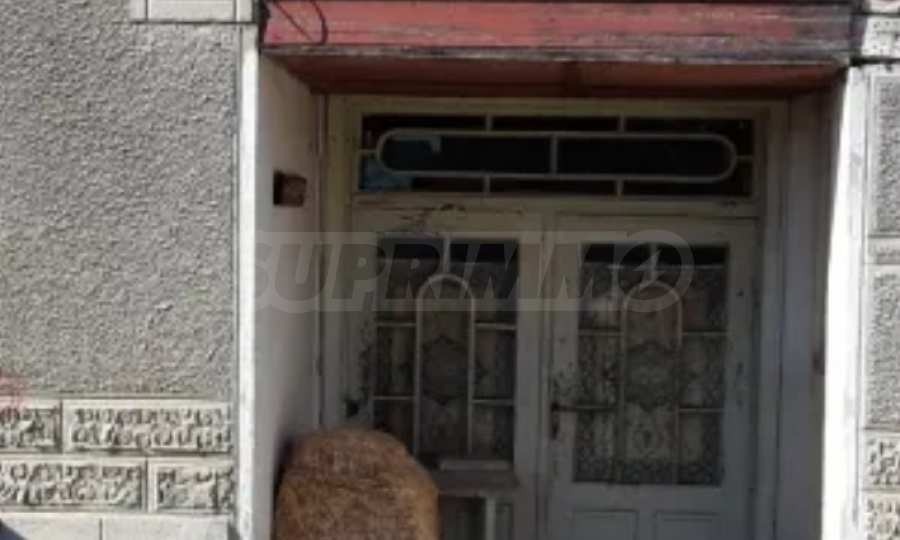 Продава КЪЩА, гр. Павликени, област Велико Търново, снимка 2 - Къщи - 53857211