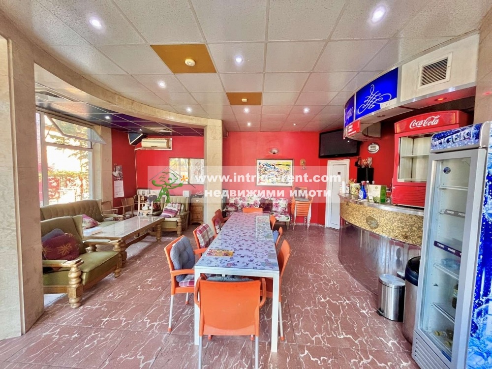 Продава МАГАЗИН, гр. Хасково, Любен Каравелов, снимка 2 - Магазини - 53615882