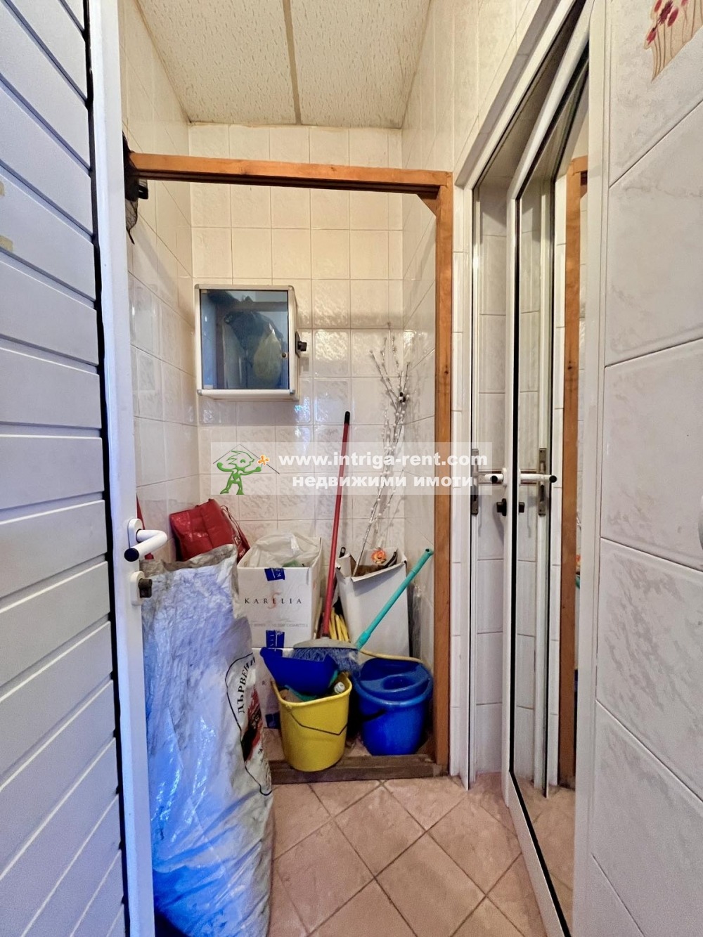 Продава МАГАЗИН, гр. Хасково, Любен Каравелов, снимка 8 - Магазини - 53615882