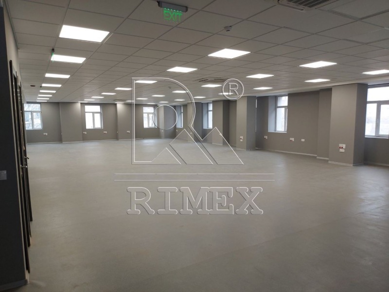 Продава  Офис град Пловдив , Център , 1336 кв.м | 10287770 - изображение [17]
