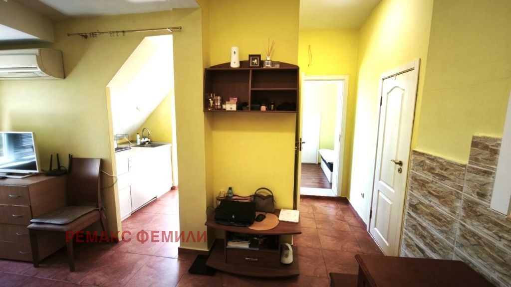 Продава 2-СТАЕН, гр. Варна, Зимно кино Тракия, снимка 4 - Апартаменти - 54437058