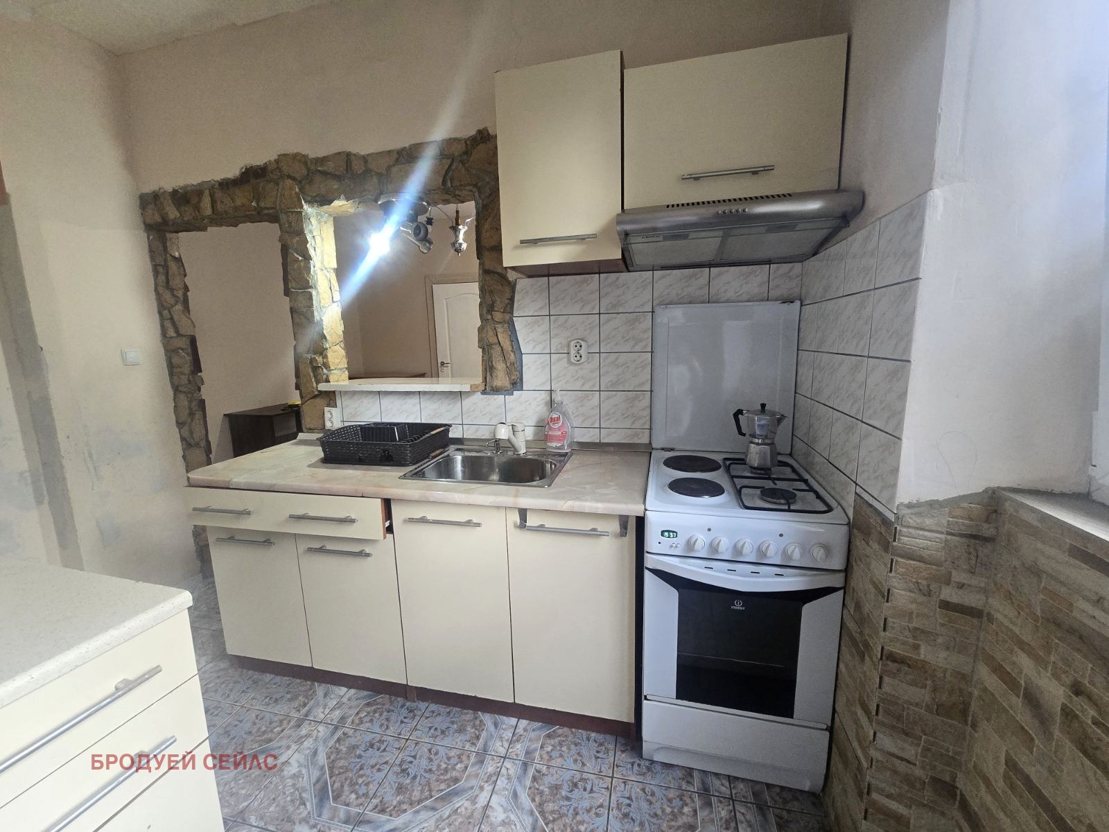 Продава 2-СТАЕН, гр. София, Красна поляна 1