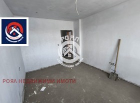 1 chambre Hristo Smirnenski, Plovdiv 5