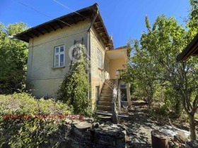 σπίτι Γορνα Ληπνητσα, περιοχή Βέλικο Τάρνοβο
