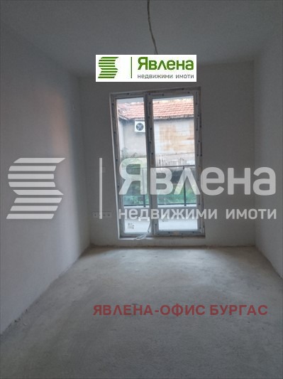 Продава 3-СТАЕН, гр. Бургас, Център, снимка 3 - Aпартаменти - 47857022