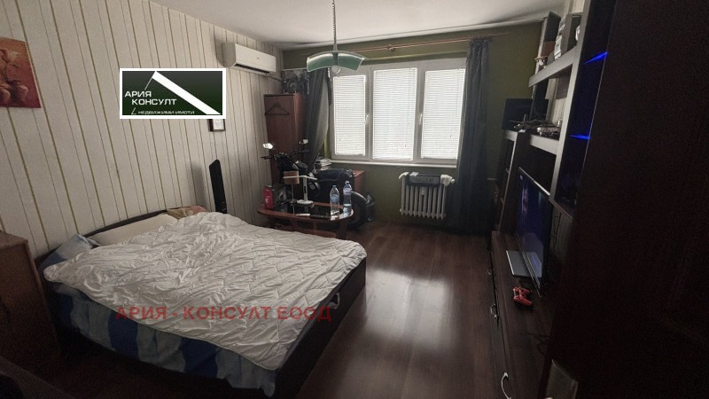 Na sprzedaż  2 sypialnie Sofia , Ljulin 3 , 70 mkw | 45693344