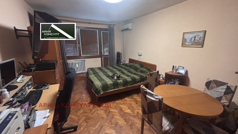 Na sprzedaż  2 sypialnie Sofia , Ljulin 3 , 70 mkw | 45693344 - obraz [2]