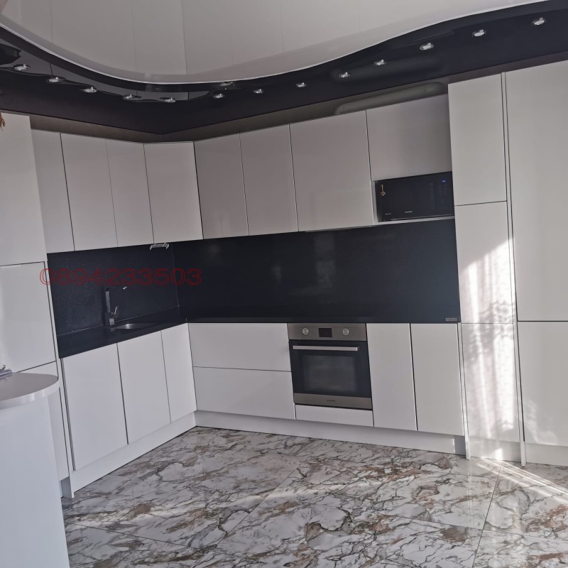 Til salg  Hus Varna , m-t Alen mak , 215 kvm | 60912394 - billede [11]