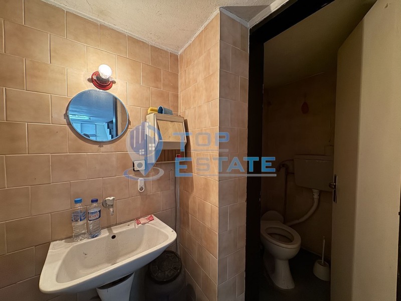 Продава ПРОМ. ПОМЕЩЕНИЕ, гр. Павликени, област Велико Търново, снимка 16 - Производствени сгради - 52389897