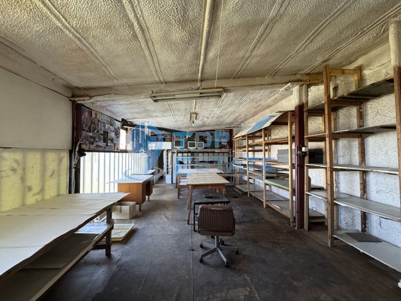 Продава ПРОМ. ПОМЕЩЕНИЕ, гр. Павликени, област Велико Търново, снимка 12 - Производствени сгради - 52389897