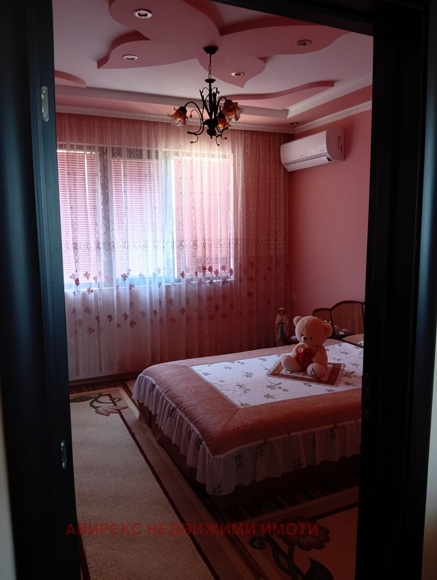 Продава 4-СТАЕН, гр. Пловдив, Изгрев, снимка 4 - Апартаменти - 55998889