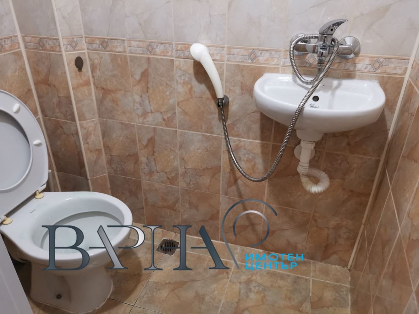 Продава МНОГОСТАЕН, гр. Каварна, област Добрич, снимка 14 - Апартаменти - 54514359