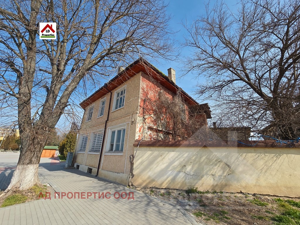Продава КЪЩА, гр. Вълчи дол, област Варна, снимка 2 - Къщи - 53913733