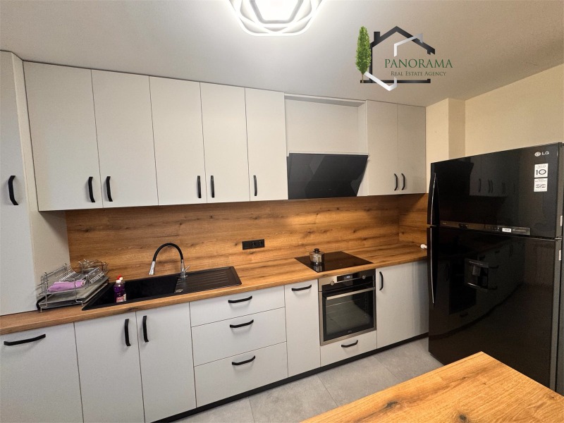 Продава 3-СТАЕН в град Шумен, Център - 97 кв.м / 190 000 € » 371 607.70 лв., ПАНОРАМА