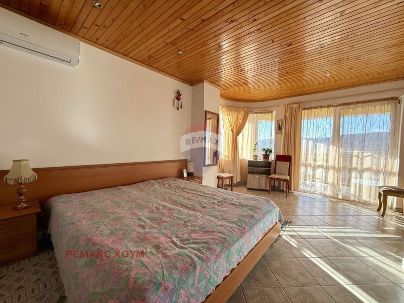 Продава КЪЩА, с. Оброчище, област Добрич, снимка 9 - Къщи - 53515756