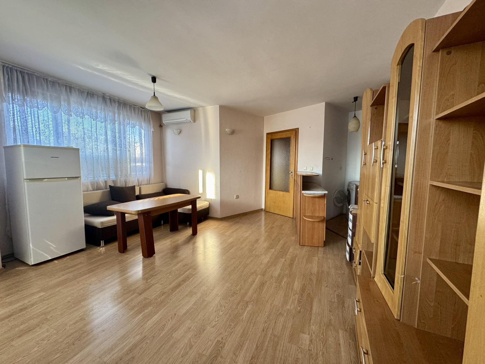 Продава 2-СТАЕН, гр. София, Център, снимка 2 - Апартаменти - 55086374