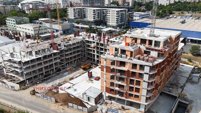 Продава 2-СТАЕН в град Бургас, Изгрев - 129 кв.м / 125 000 € » 244 478.75 лв., УНИХОУМ БГ