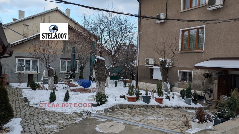 Продава ЕТАЖ ОТ КЪЩА, гр. София, Карпузица, снимка 11 - Етаж от къща - 49200916