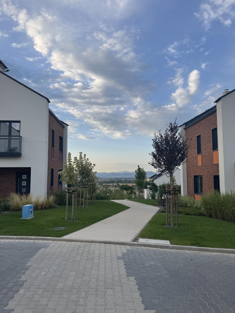 À venda  Casa Sofia , Lozen , 286 m² | 81826651
