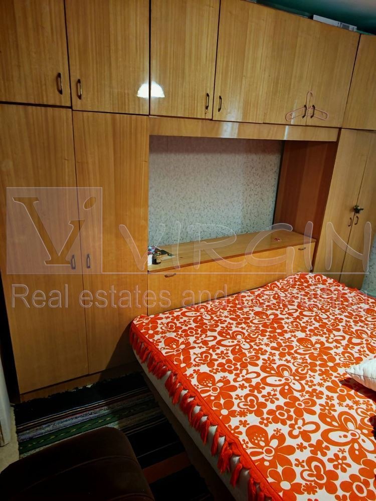 Продава КЪЩА, с. Червенци, област Варна, снимка 8 - Къщи - 52535949