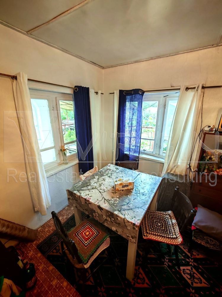 Продава КЪЩА, с. Червенци, област Варна, снимка 6 - Къщи - 52535949