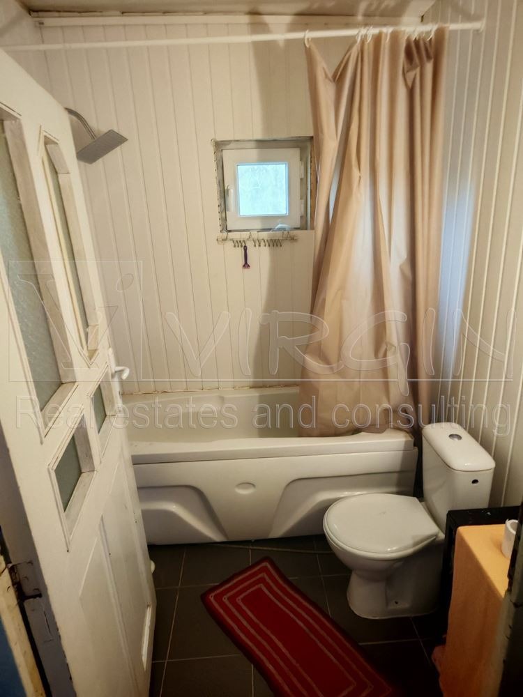 Продава КЪЩА, с. Червенци, област Варна, снимка 11 - Къщи - 52535949