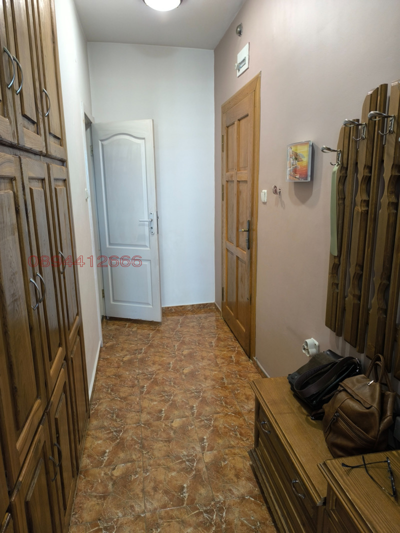 Продава 2-СТАЕН, гр. Търговище, Център, снимка 11 - Апартаменти - 53229929