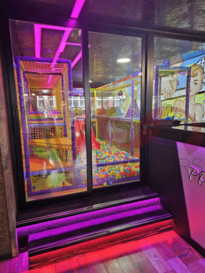 Till salu  Bar Sofia , Borovo , 160 kvm | 63348265 - bild [8]