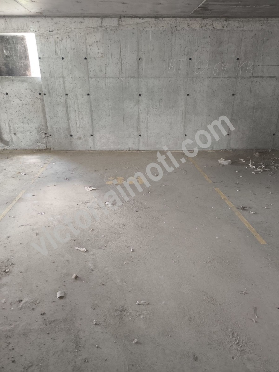 Продава ГАРАЖ, ПАРКОМЯСТО, гр. Велико Търново, Бузлуджа