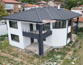 Casa Pârveneț, regiunea Plovdiv 1