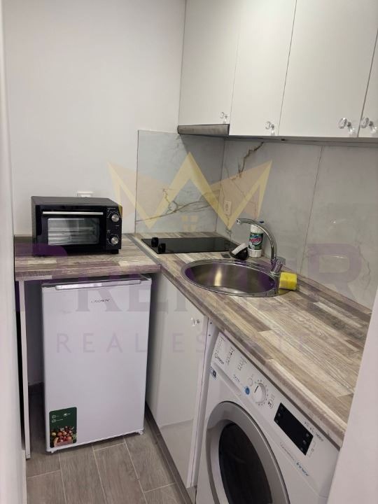 Продава 1-СТАЕН, гр. Варна, Бриз, снимка 2 - Апартаменти - 53590534